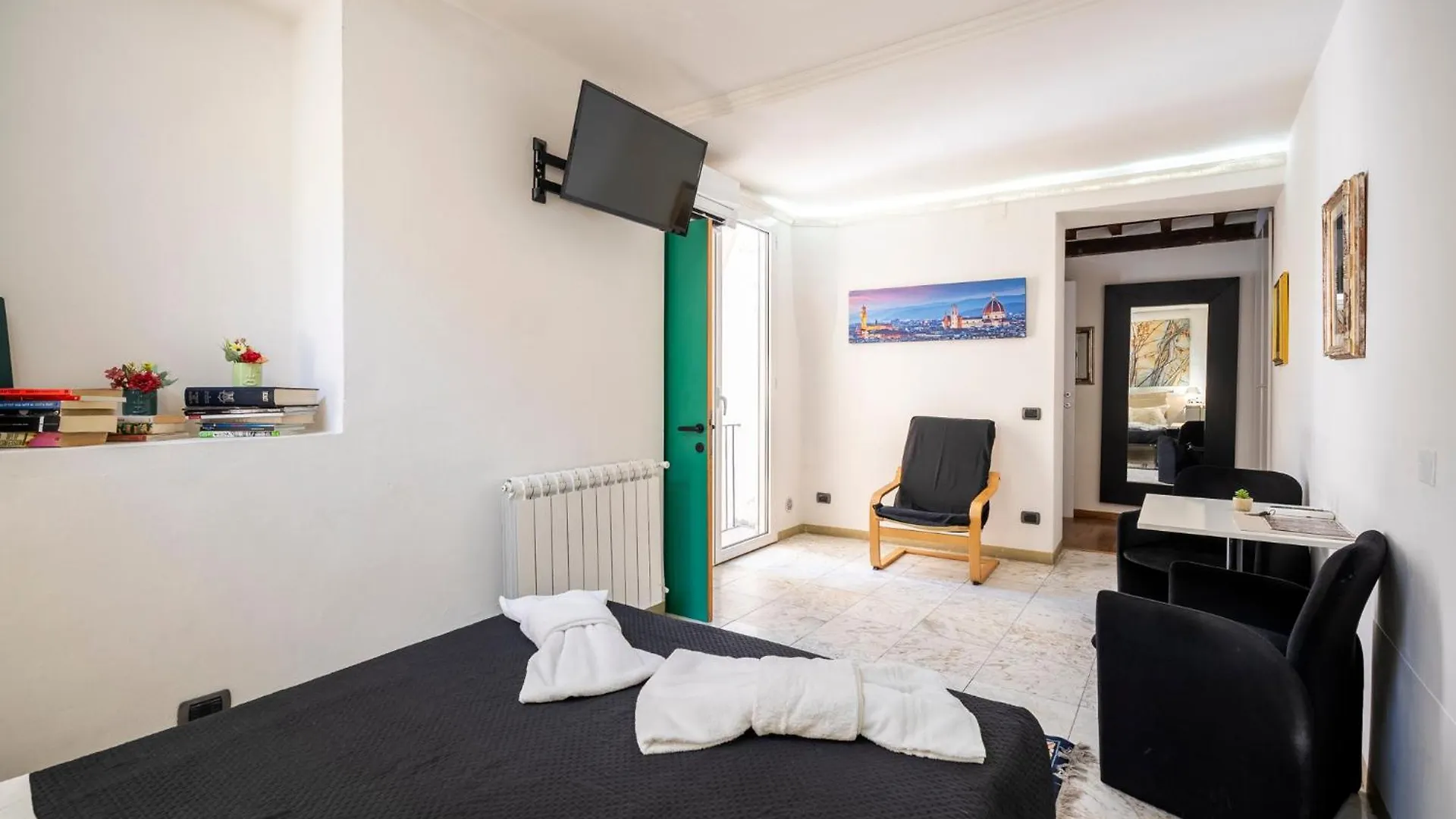 11 Duomo - Monolocale Caratteristico Apartment Florence